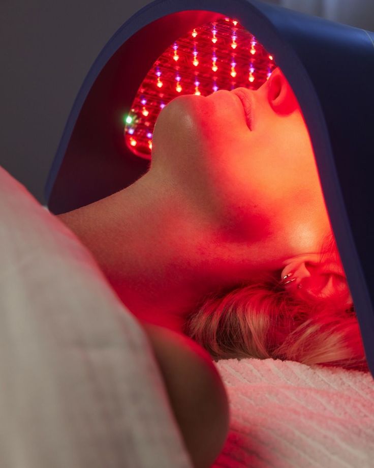 ADVANCED LED LIGHT THERAPY