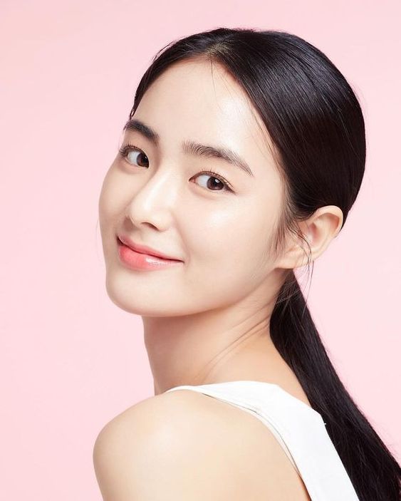 KOREAN GLASS SKIN PREMIUM FACIAL